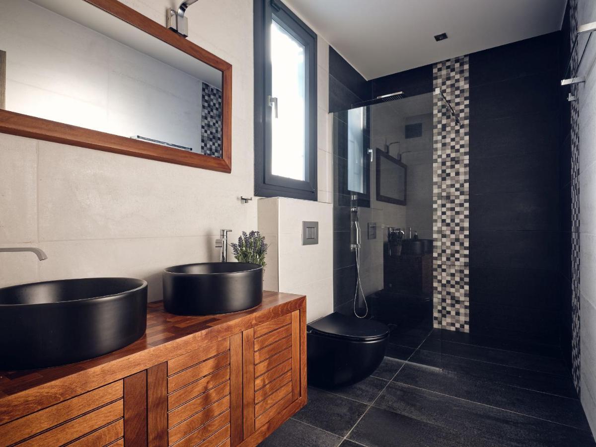 Blue View Villa - Coastal Elegance With Swim Spa, By Zantewize Alykanas  Luaran gambar