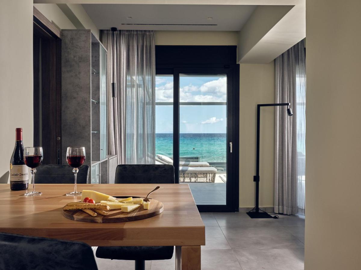 Blue View Villa - Coastal Elegance With Swim Spa, By Zantewize Alykanas  Luaran gambar
