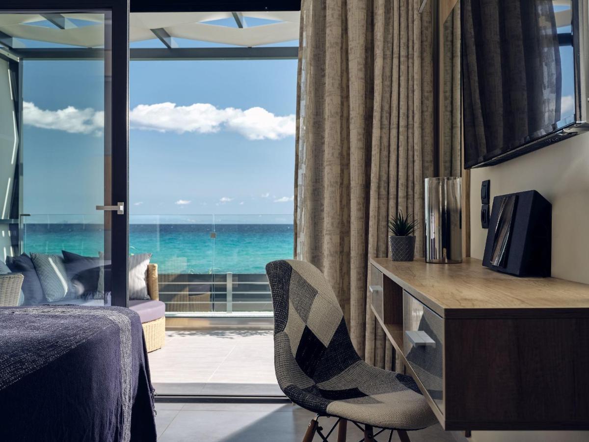 Blue View Villa - Coastal Elegance With Swim Spa, By Zantewize Alykanas  Luaran gambar