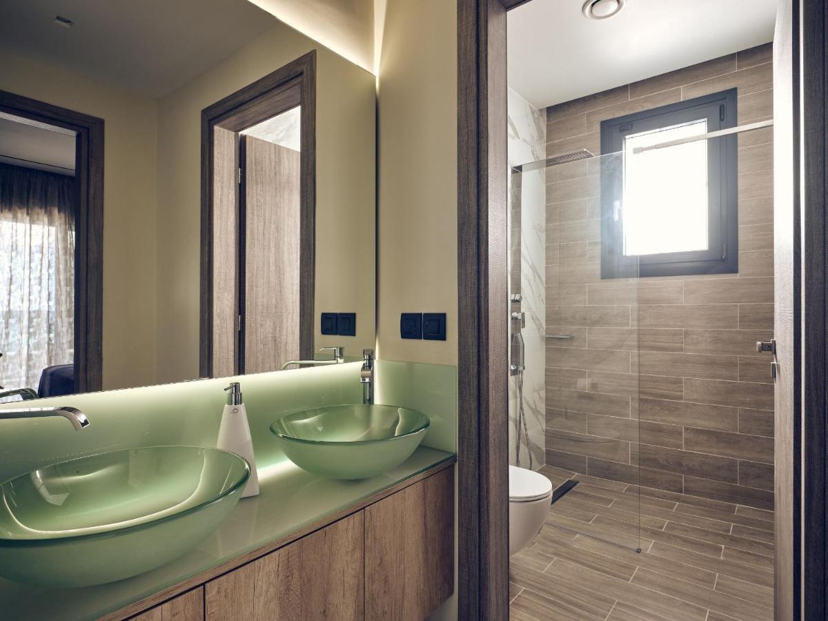 Blue View Villa - Coastal Elegance With Swim Spa, By Zantewize Alykanas  Luaran gambar