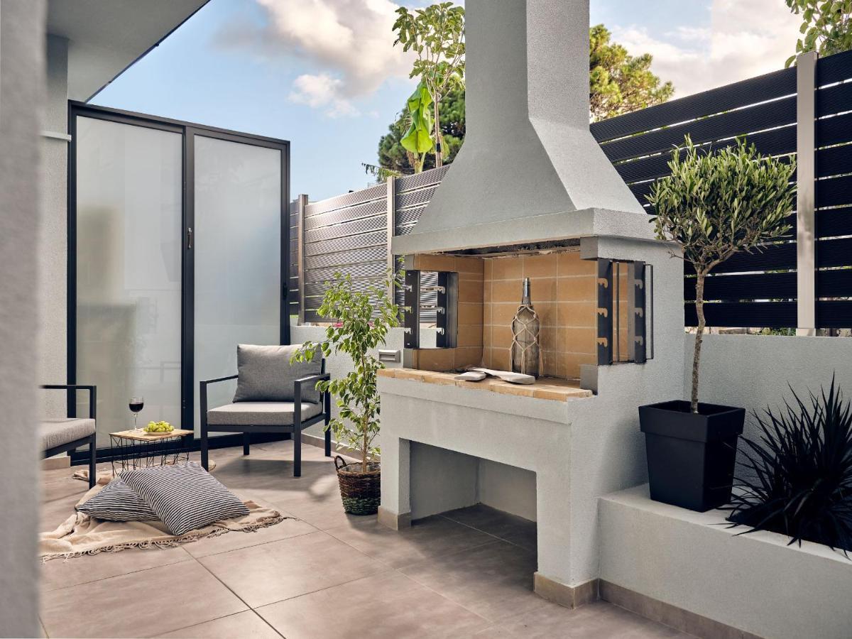 Blue View Villa - Coastal Elegance With Swim Spa, By Zantewize Alykanas  Luaran gambar